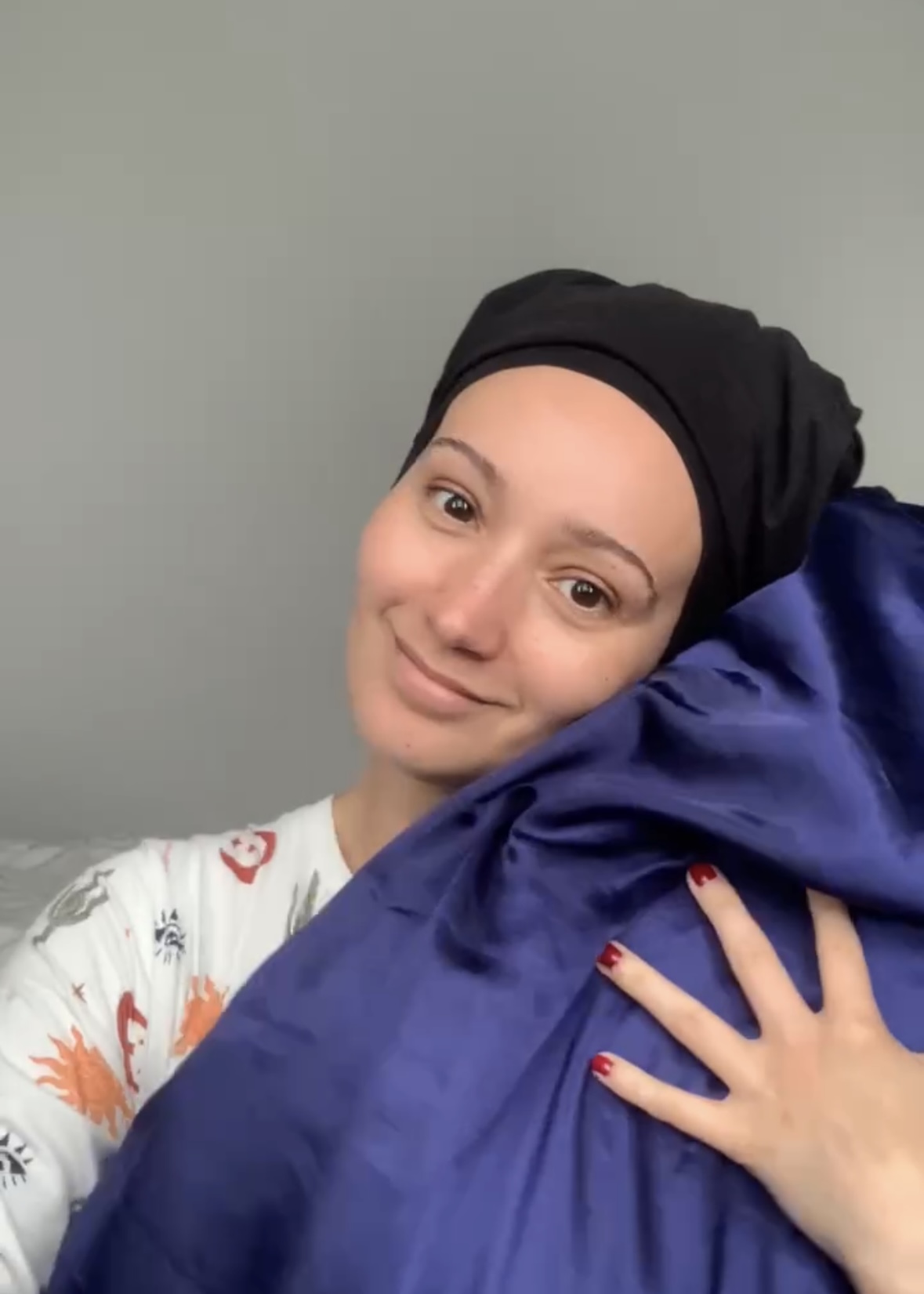 Satin pillowcase for curly hair.